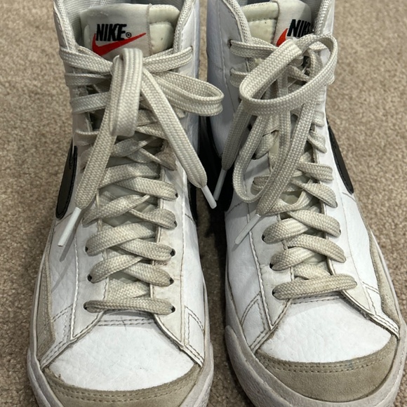 Youth Nike Blazer Mid ‘77 - Picture 2 of 9